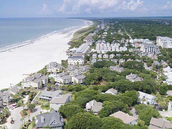 4th image of 6 Beachwood E