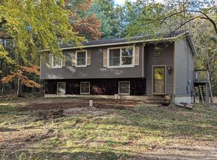 10688 Velma Dr, Greenville, MI 48838