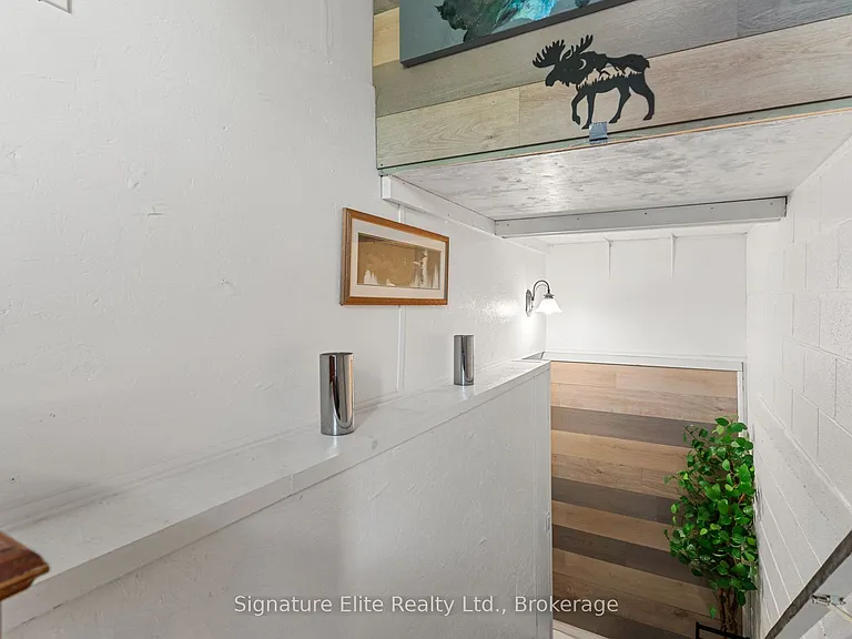 35 Cedartree Ln — Photo 14