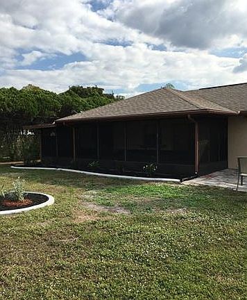 5th image of 2205 SE 5th St