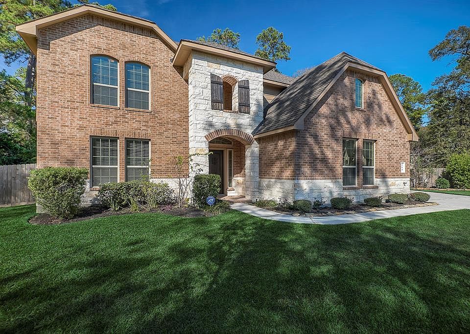 Welcome Home to 504 Greenleaf Circle!