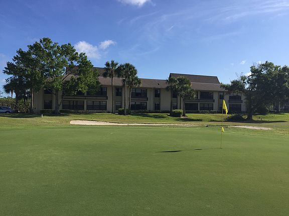 3rd image of 25 Plantation Dr APT 106