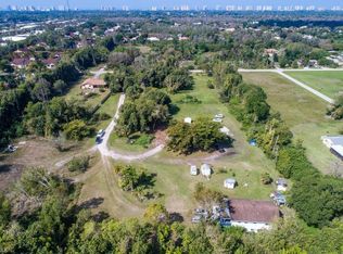 6630 Yarberry Ln, Naples, FL 34109