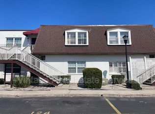 9105 W Hillsborough Ave #I104, Tampa, FL 33615