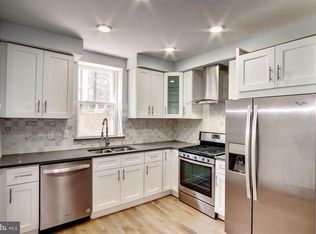 318 Greenwich St, Philadelphia, PA