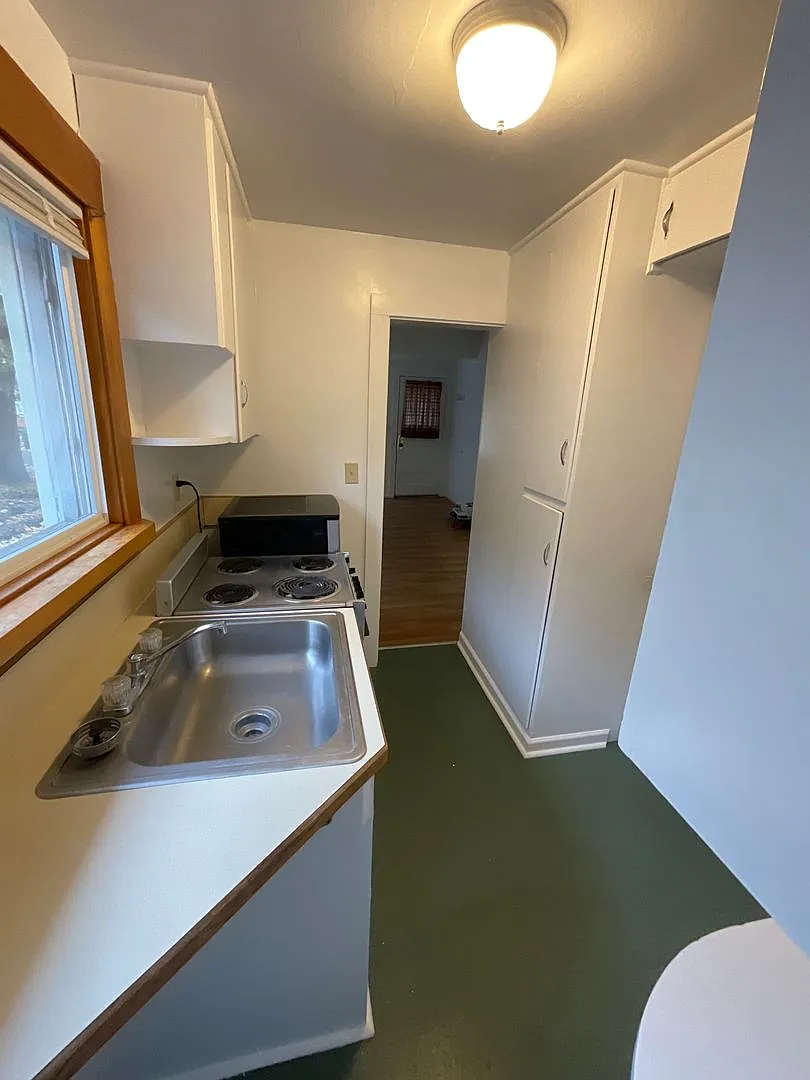 606 Main Ave. — Photo 3