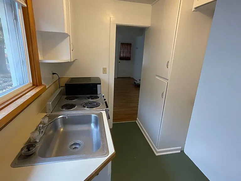 606 Main Ave — Photo 3