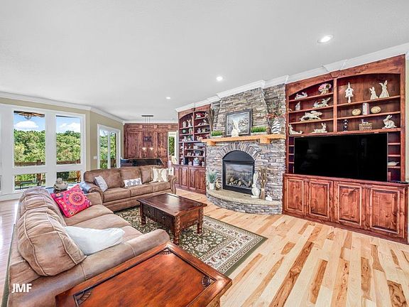 4th image of 908 NW Princeton Sq