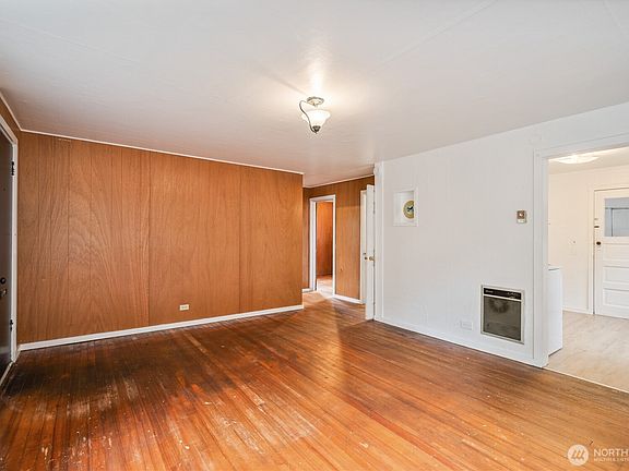 5th image of 1158 10th Avenue
