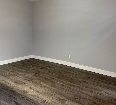 4th image of 1078 Dekalb Ave APT 1