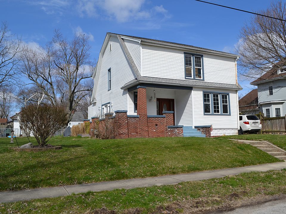1st image of 102 S 1st Ave