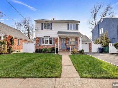 119 Sussex Rd, Bergenfield, NJ, 07621