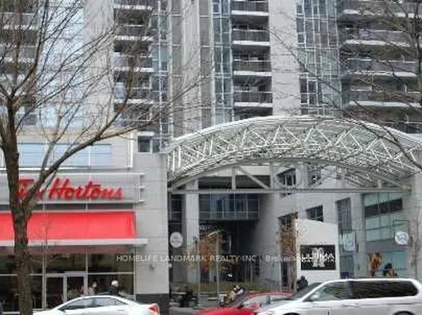 4968 Yonge St #2205, Toronto, ON M2N 7G9