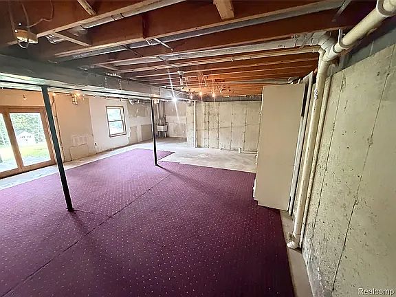 2nd image of 6531 Mountview Ct
