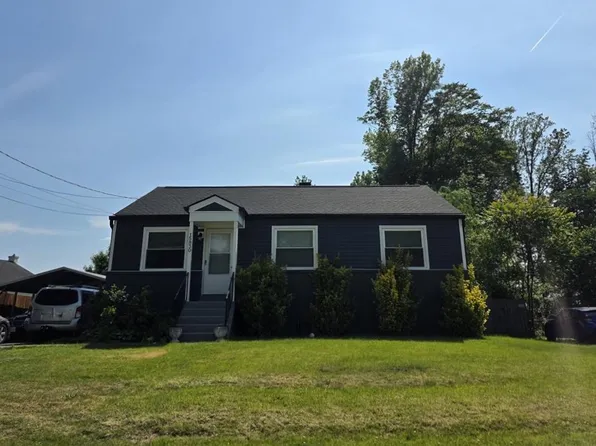 15830 Donald Curtis Dr, Woodbridge, VA 22191
