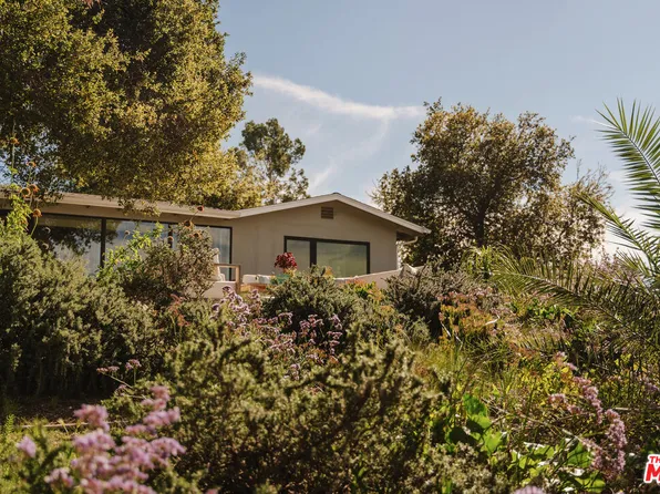 9550 Wheatland Ave, Sunland, CA 91040