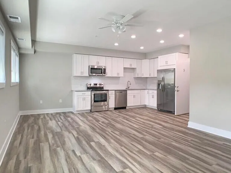 640 Lincoln Hwy — Photo 4