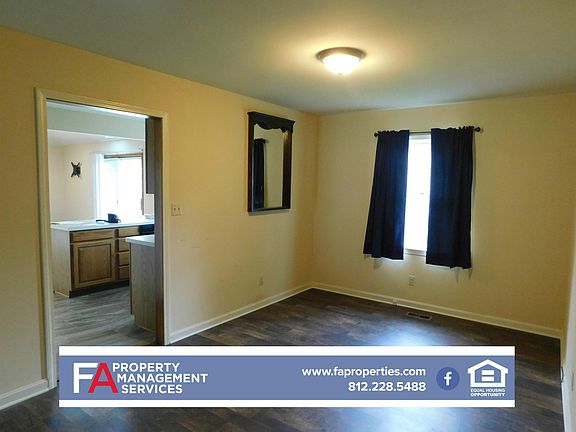 5th image of 7555 Sandalwood Dr