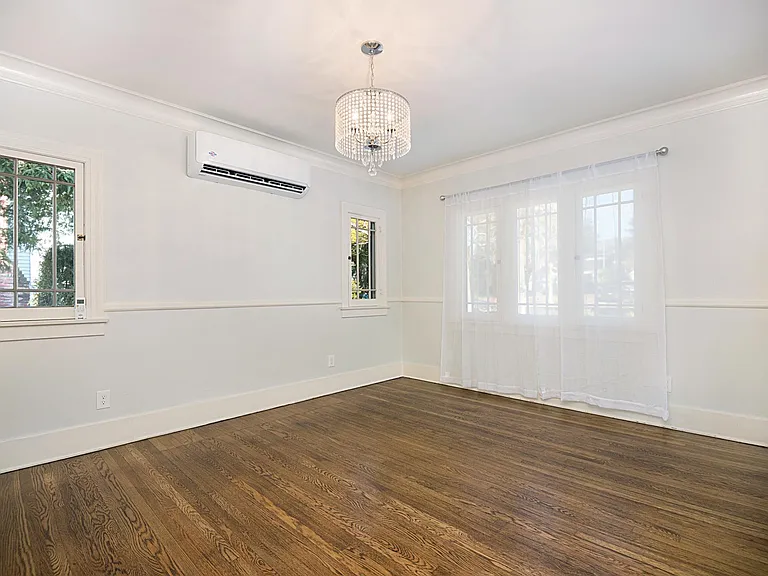 1652 Paloma St — Photo 17