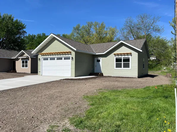 820 Spark Ave, Albert Lea, MN 56007
