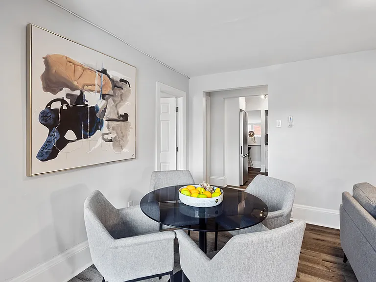 360 Friel St — Photo 29