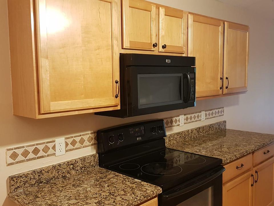 1st image of 8231 Stockton Way