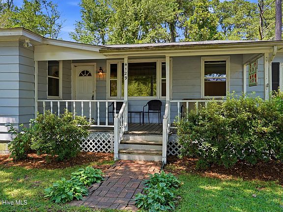 4th image of 4129 Lake Avenue