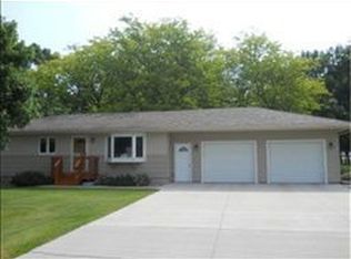 405 6th Ave W, Ellendale, MN 56026