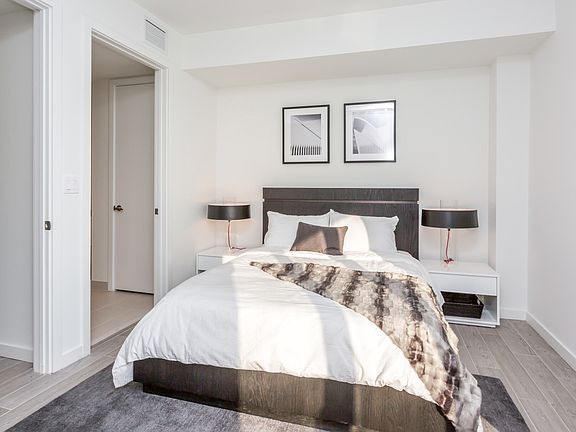 2nd image of 3625 NE 5th Ave #913