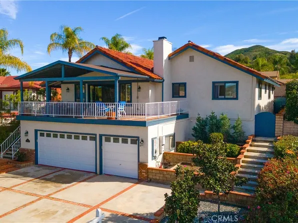 23619 Continental Dr, Canyon Lake, CA 92587