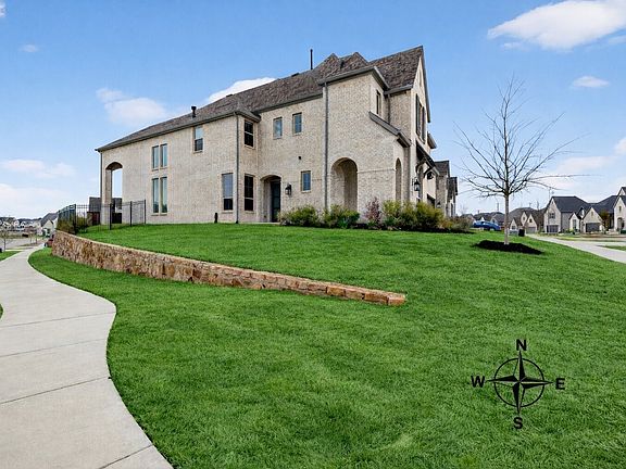 2nd image of 901 Adair Rd