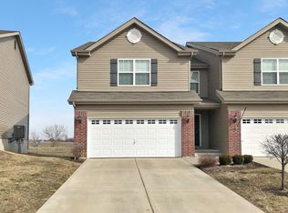 826 Harbor Woods Dr, Fairview Heights, IL 62208