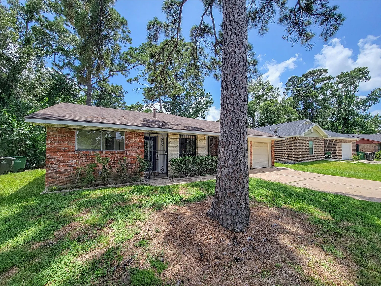 3 bed, 2.0 bath, 1980 sqft, $1,850 — Photo 3