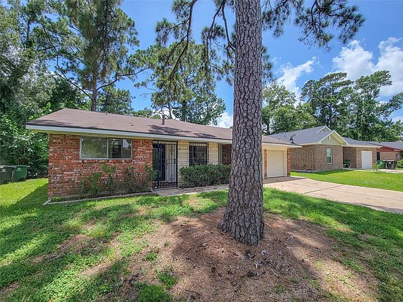 3rd image of 7426 Navasota St