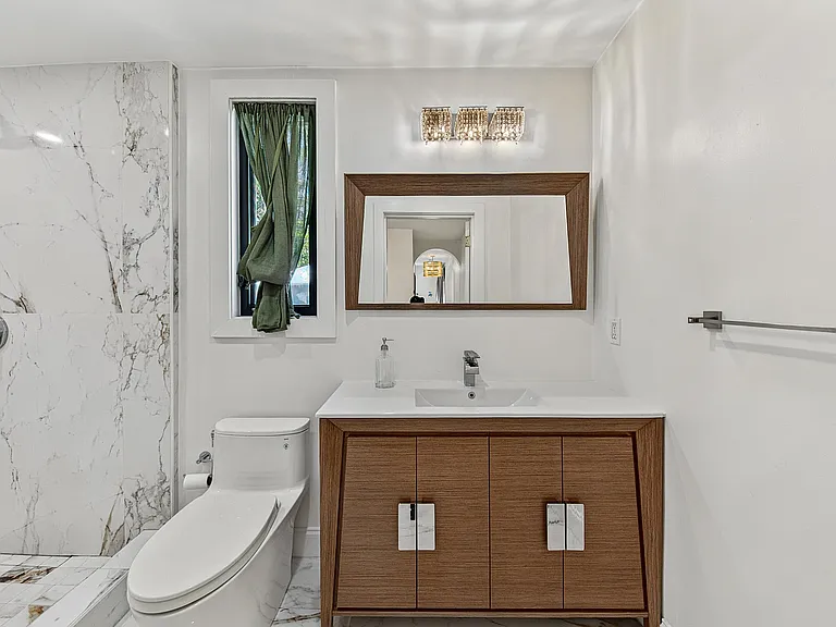 1010 N Rio Vista Blvd — Photo 19