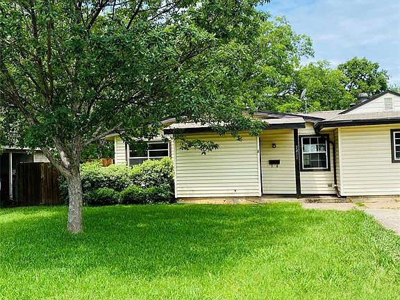 3rd image of 2811 Birch Park Dr