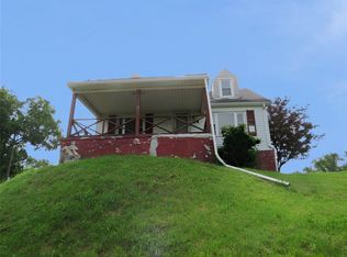 84 Crossridge Rd, Charleroi, PA 15022