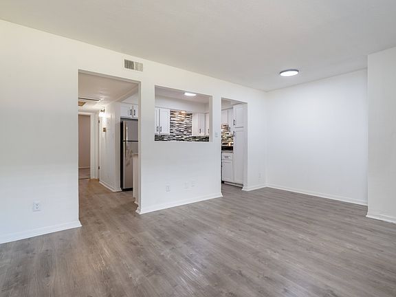 2nd image of 1500 W Lovers Ln APT 306