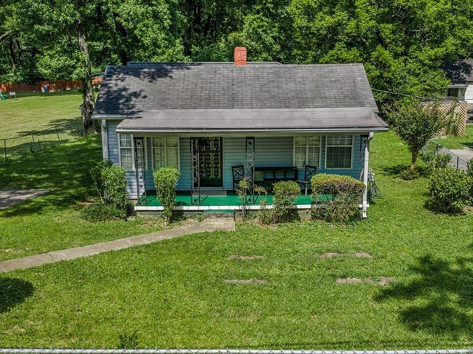 1st image of 2123 Henrietta Rd