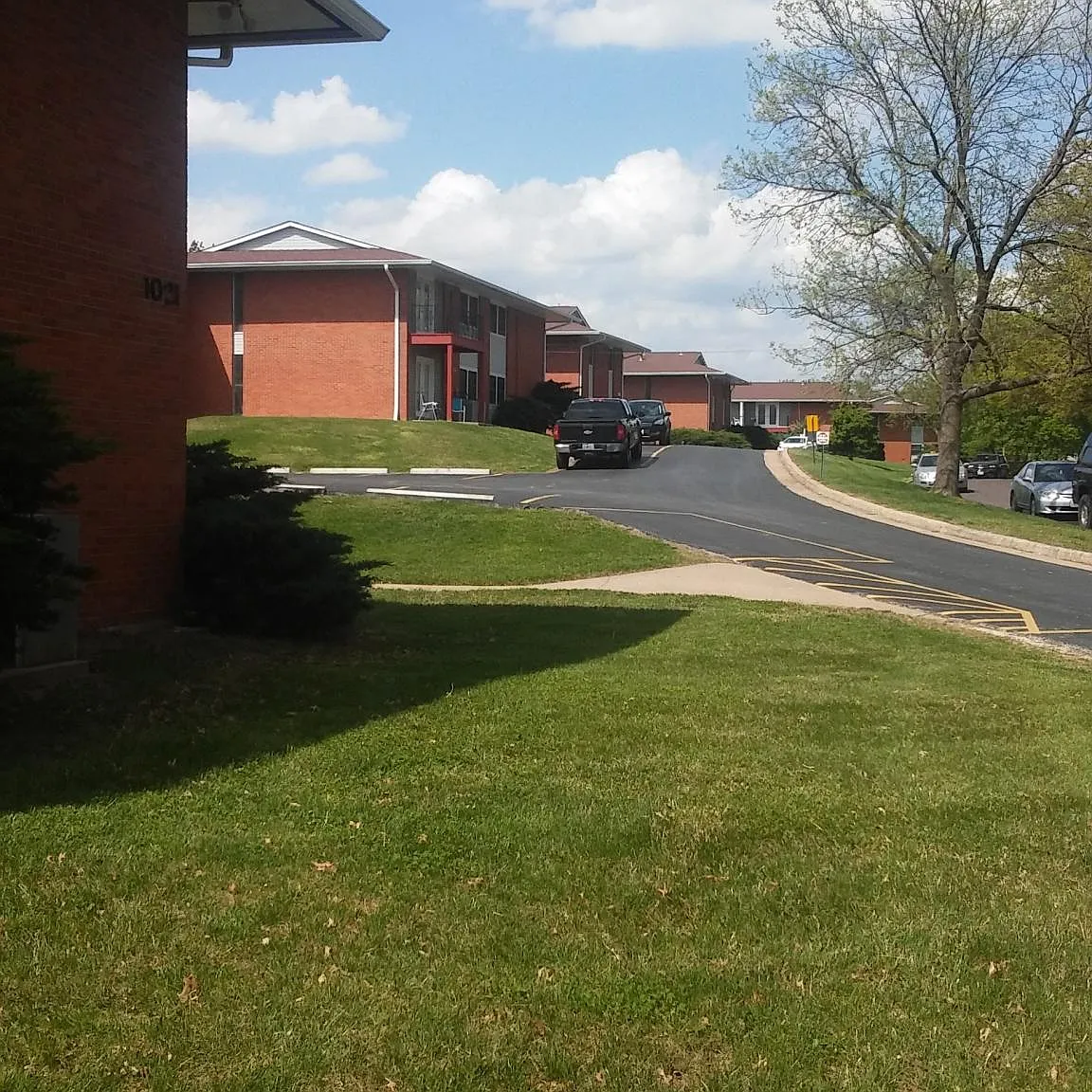 Eagle Crest — Photo 3