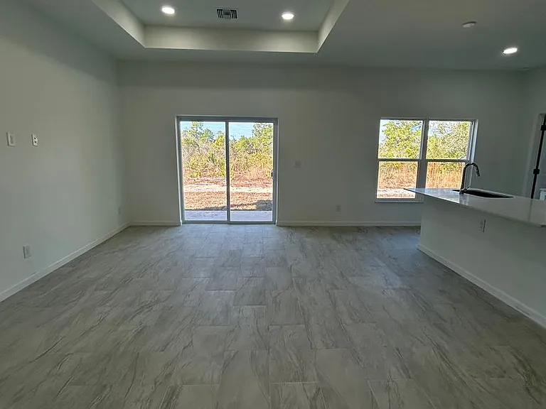 1110 Breckinridge Ave — Photo 3
