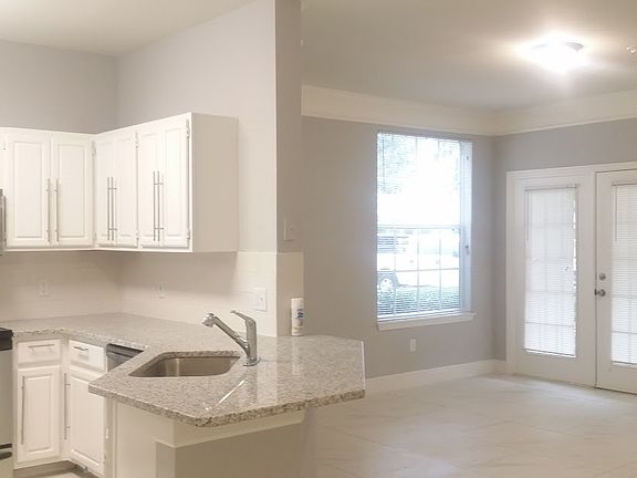 4th image of 3392 Westchester Square Blvd #1030