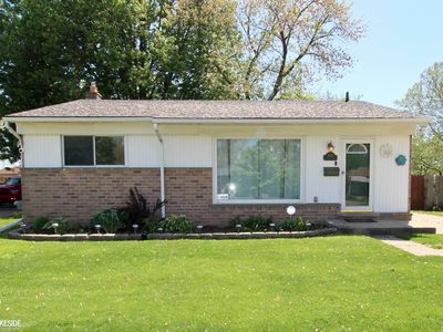 11820 McKinley Dr, Warren, MI, 48089