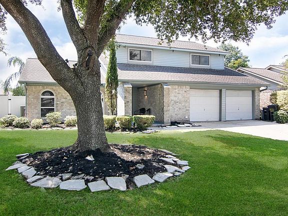 3rd image of 12123 Monticeto Ln