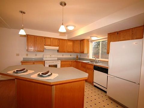 2nd image of 16340 84th Ct SE