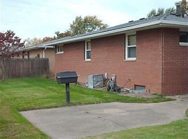 2nd image of 104 Roanoke Ave
