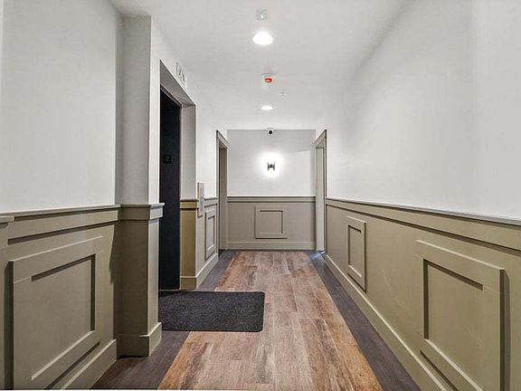 3rd image of 2034 W 75th Pl #24