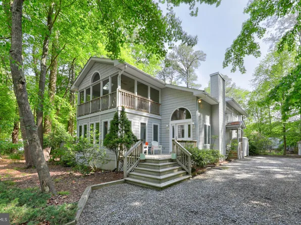 4 Bayberry Rd, Bethany Beach, DE 19930