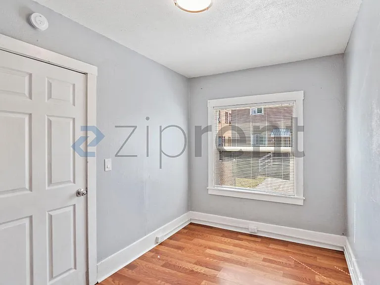 5917 Avenal Ave — Photo 13