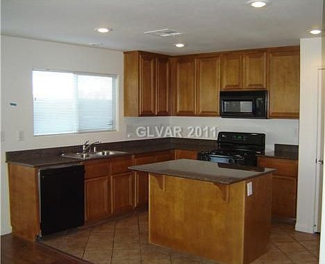 3rd image of 7216 Platinum Peak Ave